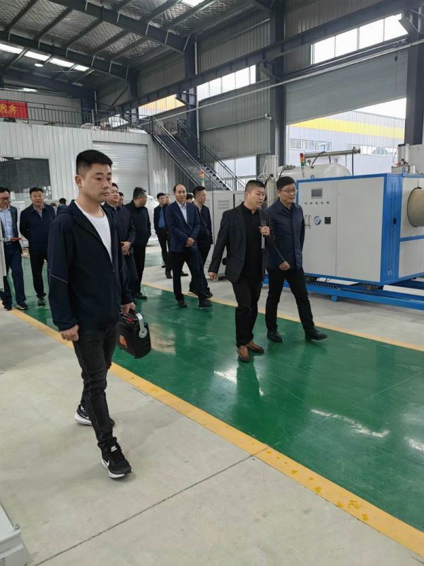 热烈欢迎县领导参观千亿国际窑炉有限公司